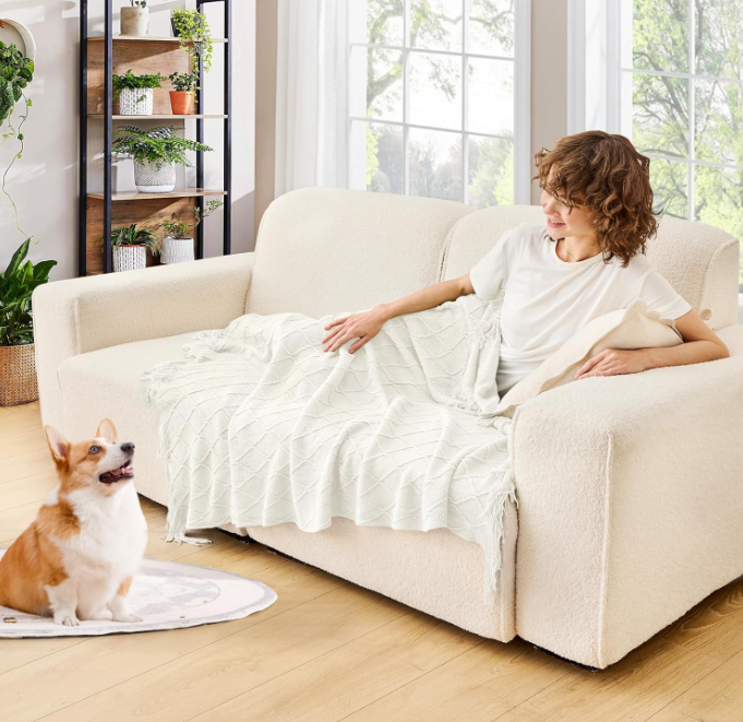 Cozy Knitted Diamond Throw Blanket 🖤 Soft Acrylic All-Season Sofa & Bed Decor with Fringe – Perfect Gift for Home & Holidays