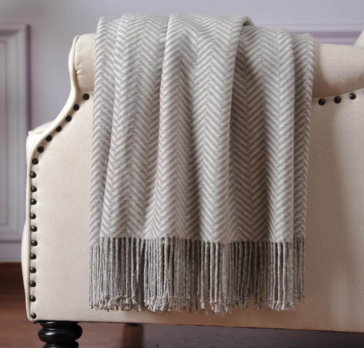 Luxury Silk Throw Blanket 🖤 Soft & Lightweight Woven Silk with Handmade Fringes – Cozy and Breathable Accent for Sofa, Bed & Living Room, Perfect Gift for Holidays & Special Occasions