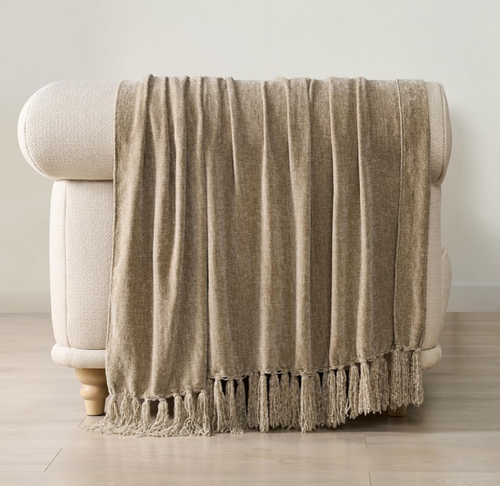 Soft Chenille Throw Blanket 🖤 Cozy Lightweight Woven Knit with Tassels – Stylish All-Season Sofa, Bed & Travel Blanket, Perfect Gift for Home & Holidays