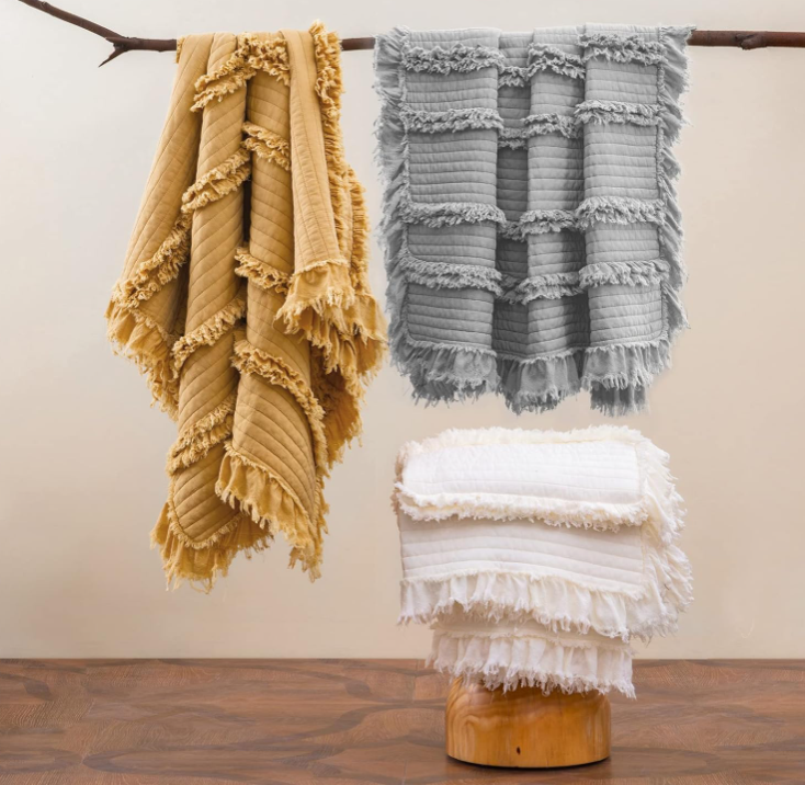 Soft Quilted Throw Blanket 🖤 Vintage Stone-Wash Microfiber with Ruffled Edges – Cozy Lightweight Bed, Sofa & Couch Blanket, Perfect Gift for Home & Holidays
