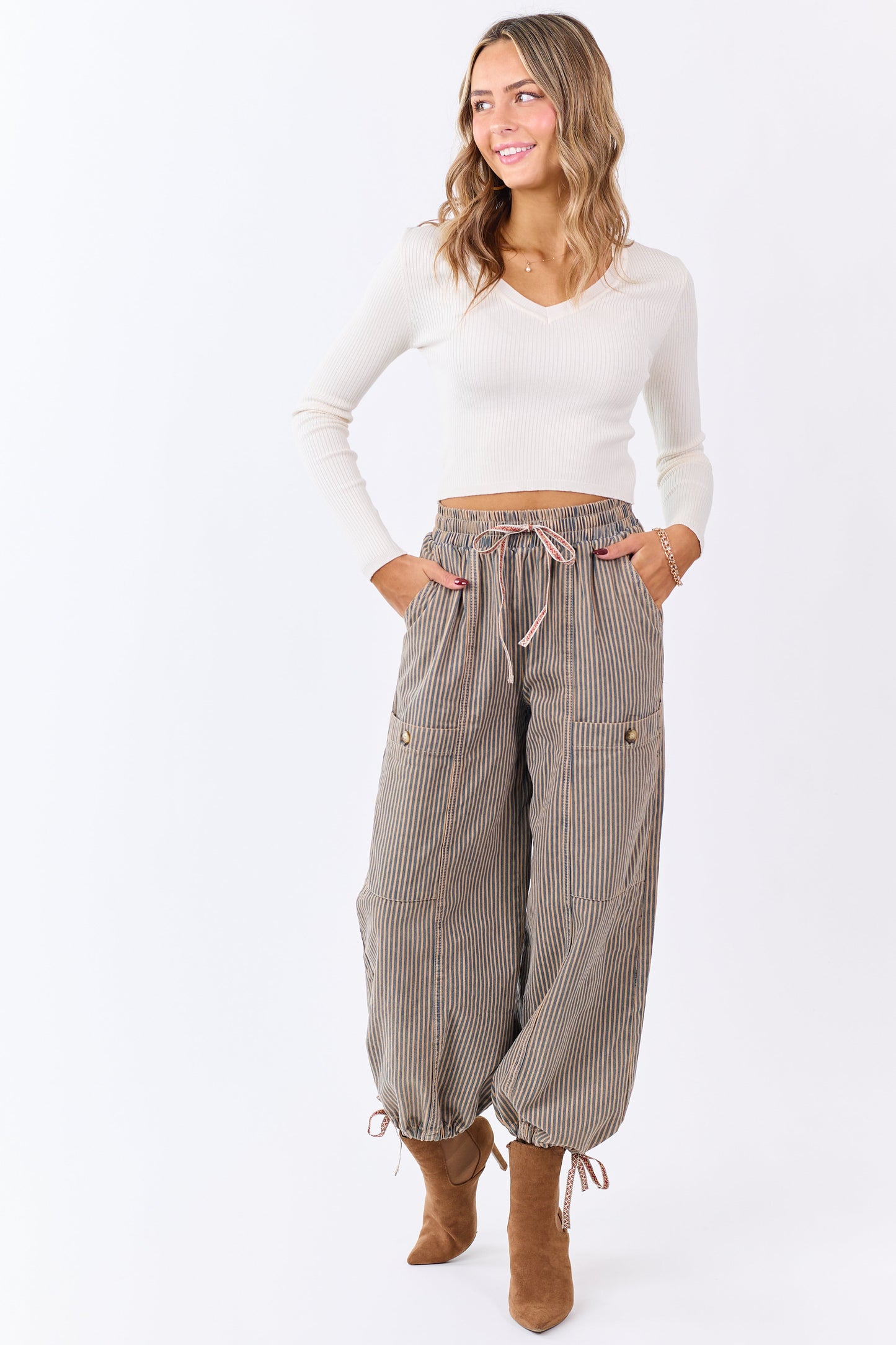 Champagne Rib Knit V-Neck Cropped Sweater Top