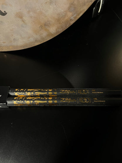 Zildjian 5B Limited Edition 400th Anniversary "Classical" Nylon Tip Dipped Drum Sticks